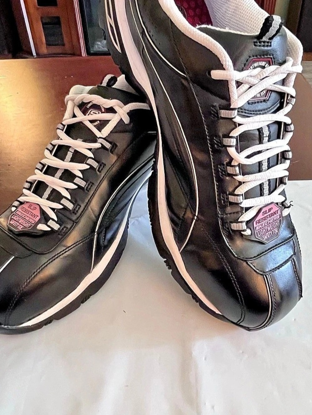 Skechers Work Shoe with Composite Safety Toe Sneakers Black Woman’s size US 11